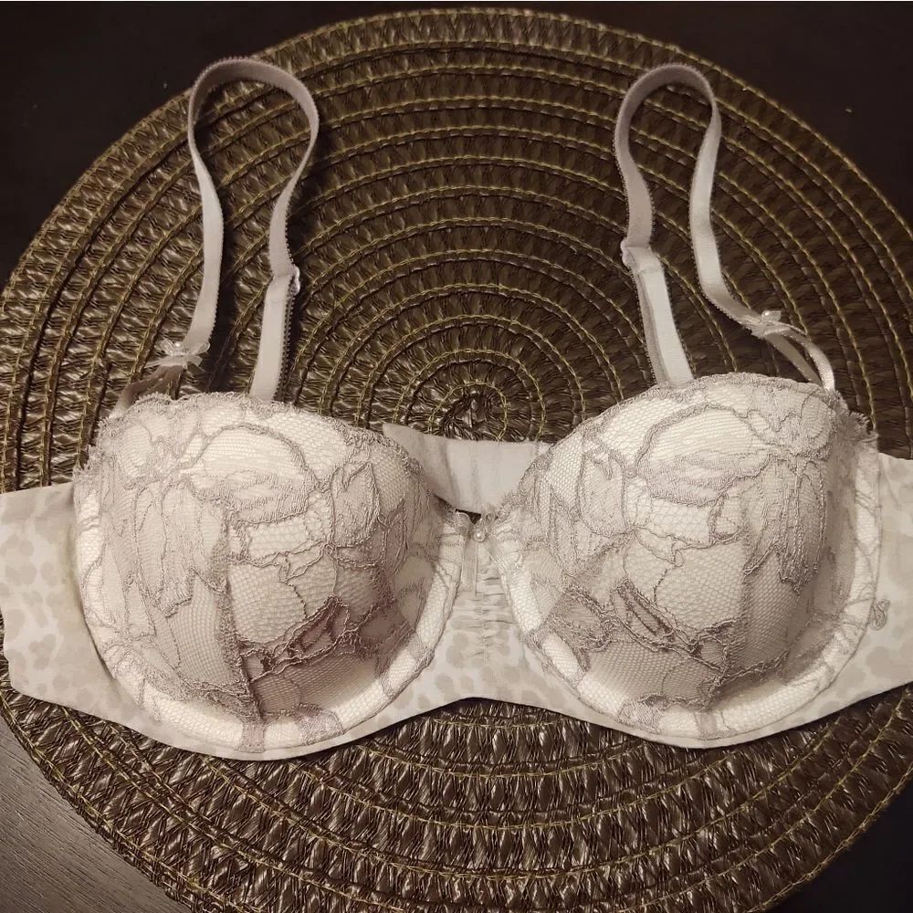 Victoria Secret Balconet Bra Size 34B